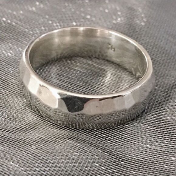 Sterling Silver Hammered Finish 925 Single Band Ring Size 7 - Picture 6 of 9